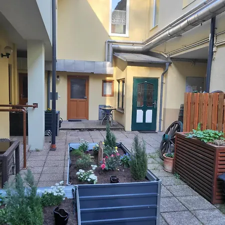 Purzel Apartman *